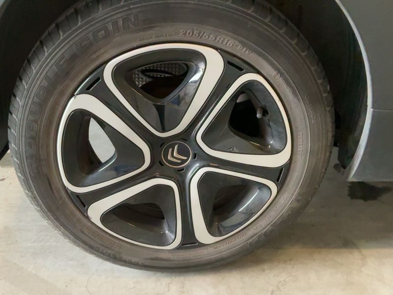 Citroen C3 1.2 PureTech Graphic 2018 – снимка 9