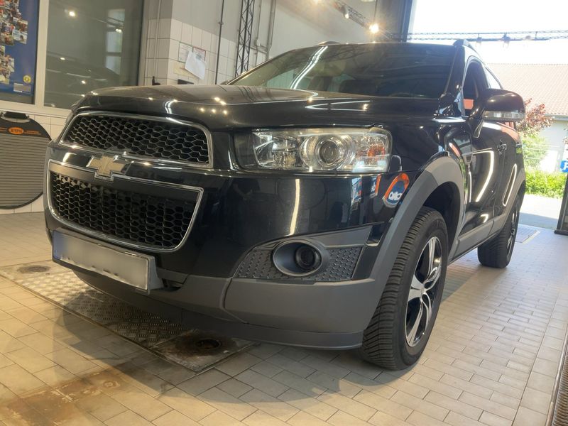 Chevrolet Captiva 2.4 LS 2WD 2012 – снимка 2