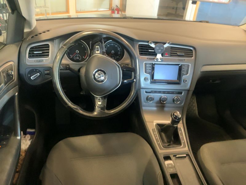 Volkswagen Golf VII 1.6 TDI Comfortline BlueMotion Tech 2013 – снимка 12