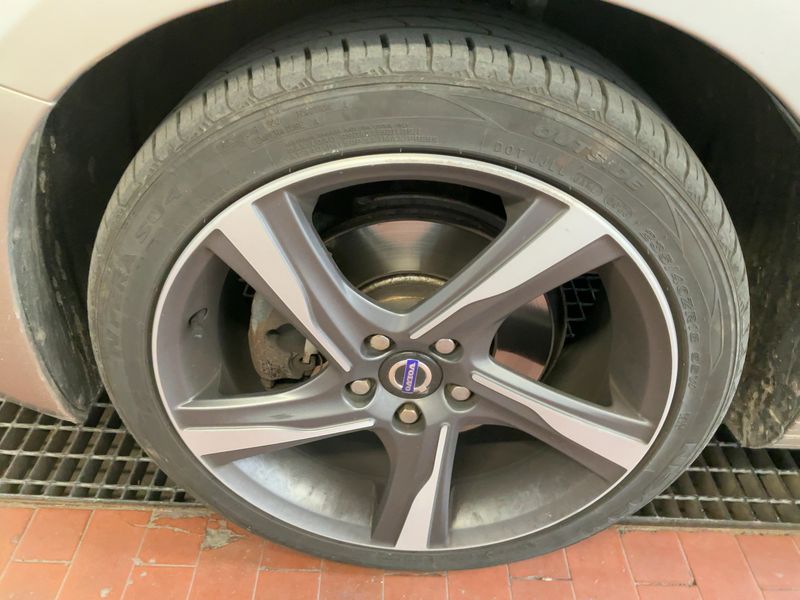 Volvo S60 1.6 T4 Momentum 2011 – снимка 3