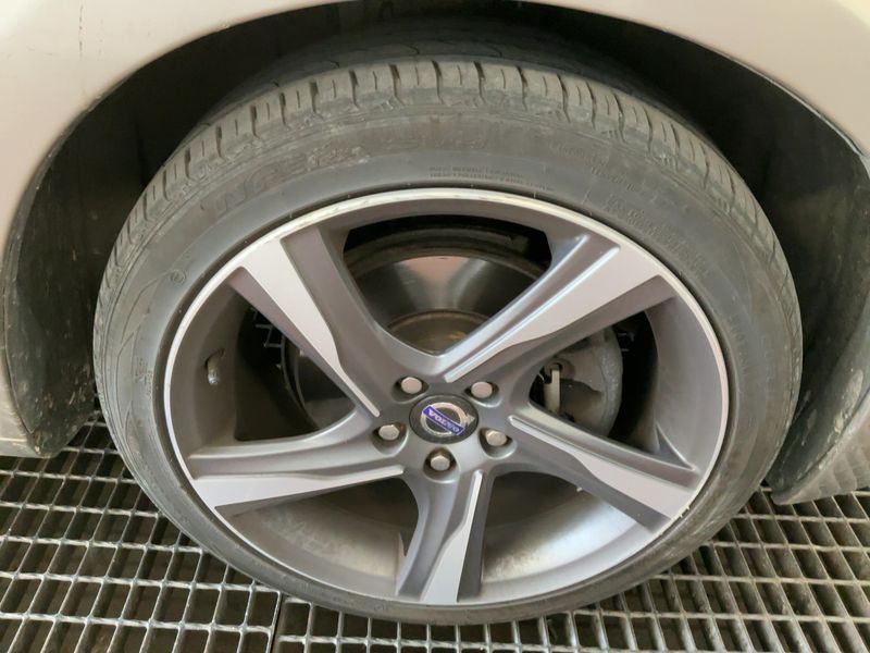 Volvo S60 1.6 T4 Momentum 2011 – снимка 11