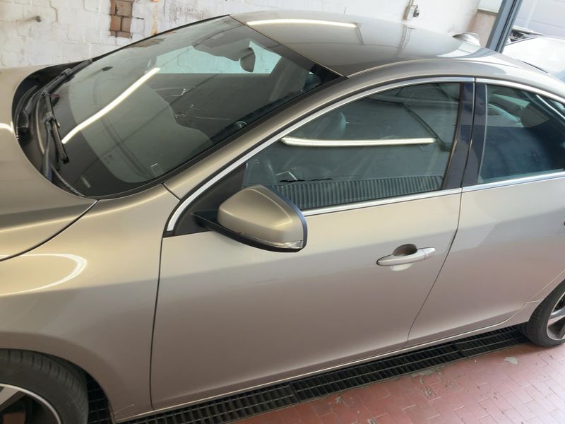 Volvo S60 1.6 T4 Momentum 2011 – снимка 4