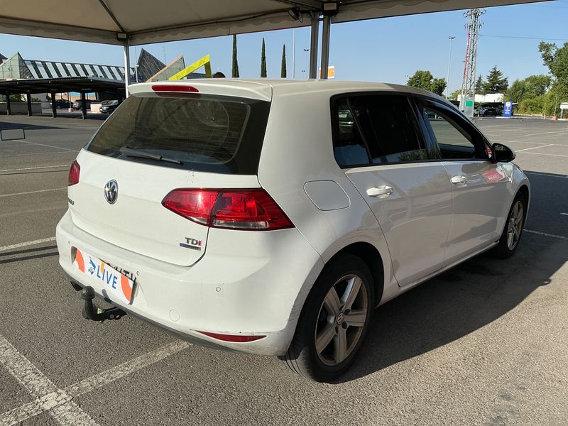 Volkswagen Golf VII 1.6 TDI Advance BlueMotion Tech 2013 – снимка 2