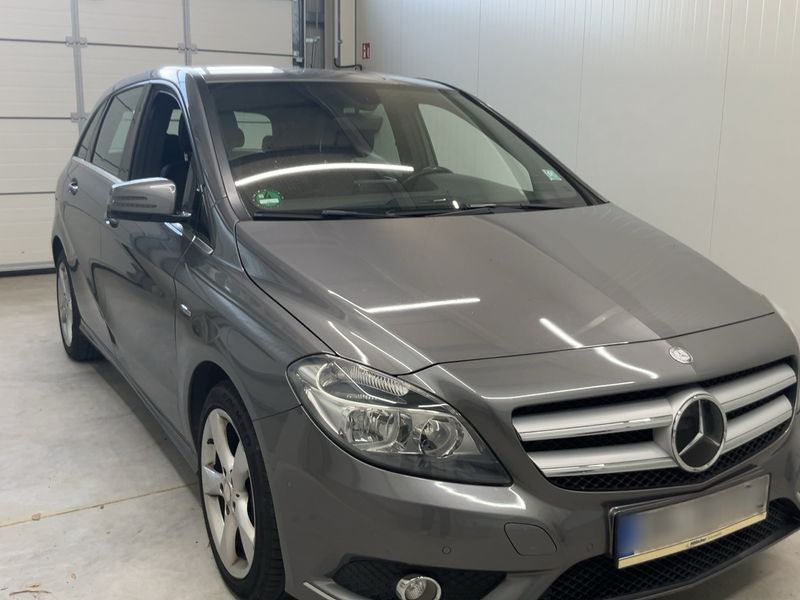 Mercedes-Benz B-Klasse B 180 2012 – снимка 12