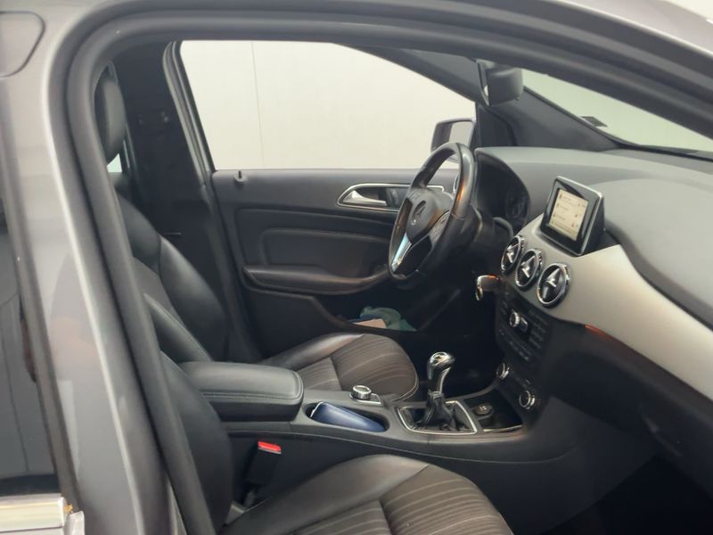 Mercedes-Benz B-Klasse B 180 2012 – снимка 16