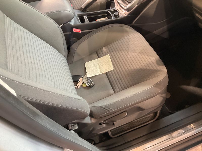 Ford C-Max 1.0 EcoBoost Titanium 2016 – снимка 32