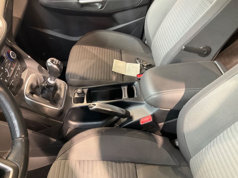 Ford C-Max 1.0 EcoBoost Titanium 2016 – снимка 29