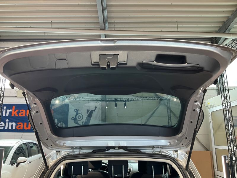 Ford C-Max 1.0 EcoBoost Titanium 2016 – снимка 26