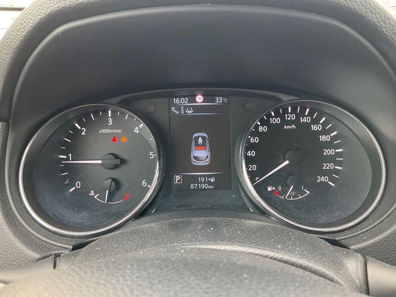 Nissan Qashqai 1.6 dCi Tekna 2014 – снимка 18