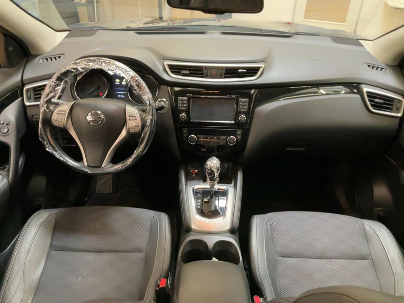 Nissan Qashqai 1.6 dCi Tekna 2014 – снимка 17