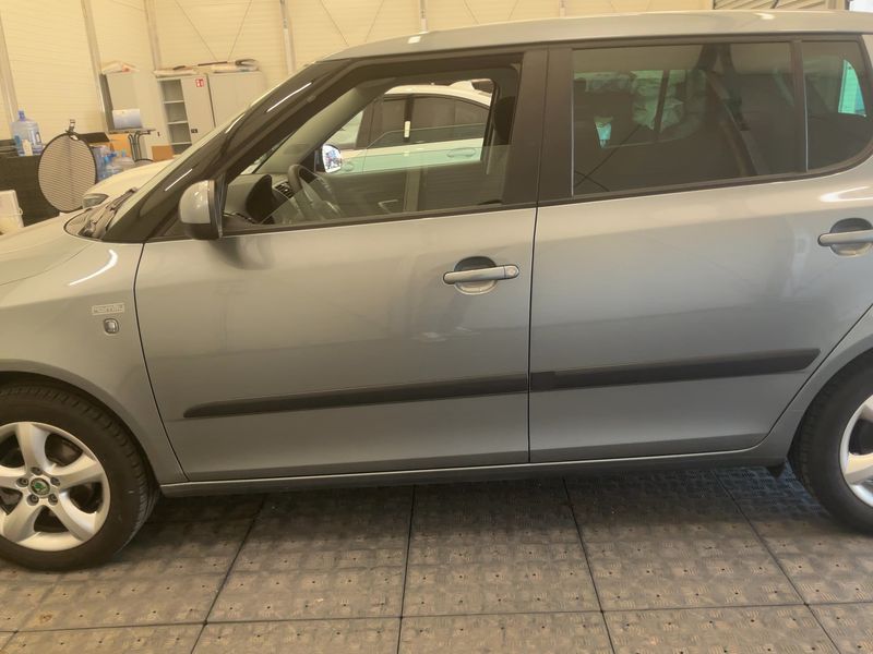 Skoda Fabia 1.2 TSI Family 2011 – снимка 4
