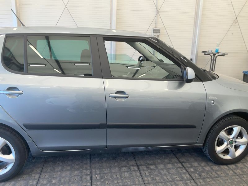 Skoda Fabia 1.2 TSI Family 2011 – снимка 10