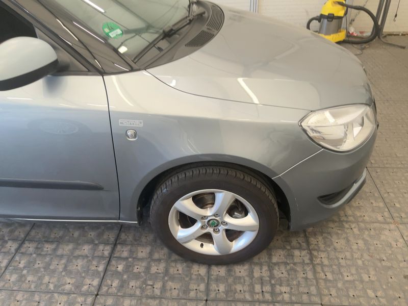 Skoda Fabia 1.2 TSI Family 2011 – снимка 12