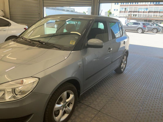 Skoda Fabia 1.2 TSI Family 2011 – снимка 2