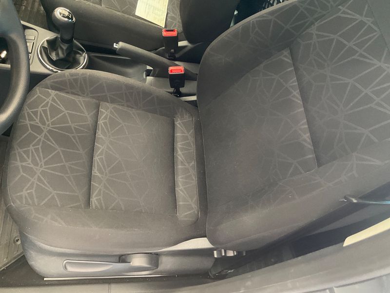 Skoda Fabia 1.2 TSI Family 2011 – снимка 36