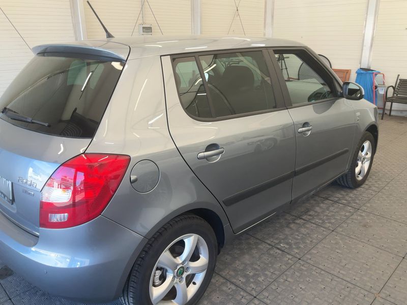 Skoda Fabia 1.2 TSI Family 2011 – снимка 8