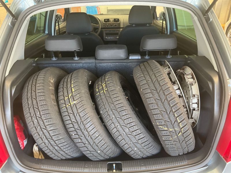 Skoda Fabia 1.2 TSI Family 2011 – снимка 34