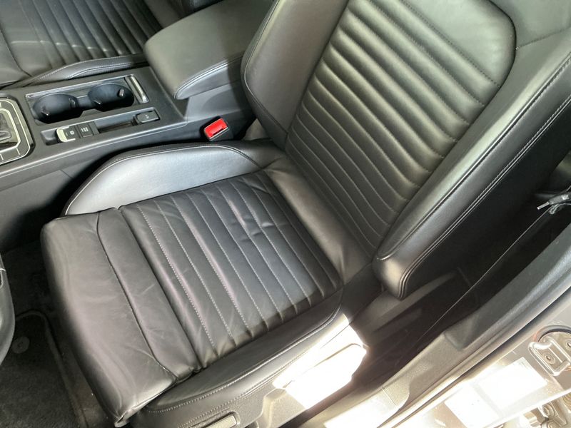 Volkswagen Passat 2.0 TDI Highline BlueMotion Tech 2018 – снимка 22
