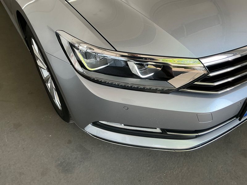 Volkswagen Passat 2.0 TDI Highline BlueMotion Tech 2018 – снимка 27