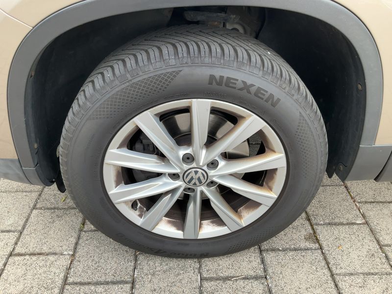 Volkswagen Tiguan 1.4 TSI Sport & Style BlueMotion Tech 2012 – снимка 3