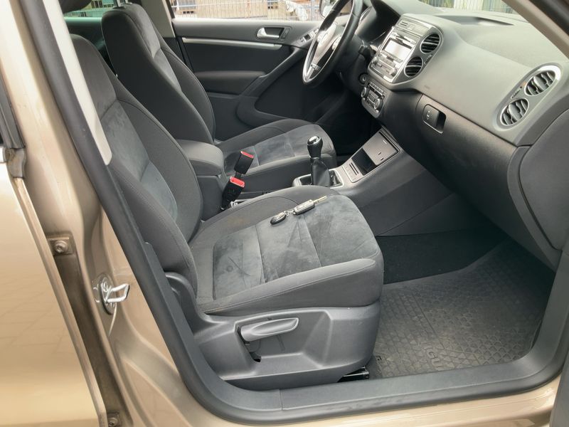 Volkswagen Tiguan 1.4 TSI Sport & Style BlueMotion Tech 2012 – снимка 16