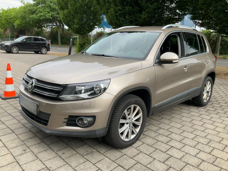 Volkswagen Tiguan 1.4 TSI Sport & Style BlueMotion Tech 2012 – снимка 1