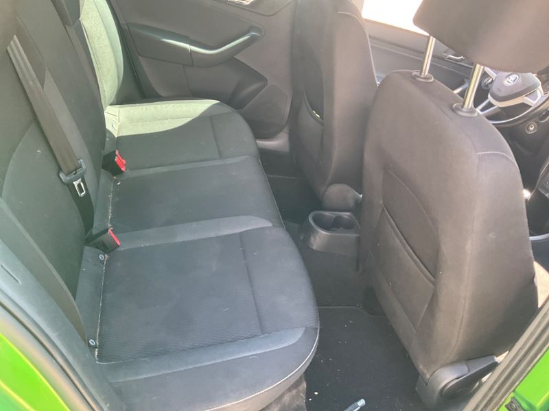 Skoda Rapid Spaceback 1.6 TDI GreenLine 2014 – снимка 30