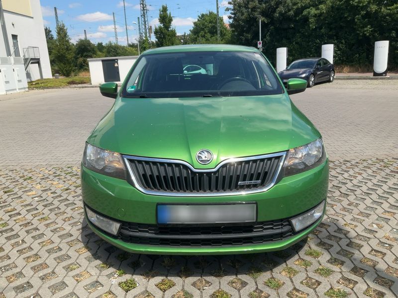 Skoda Rapid Spaceback 1.6 TDI GreenLine 2014 – снимка 14