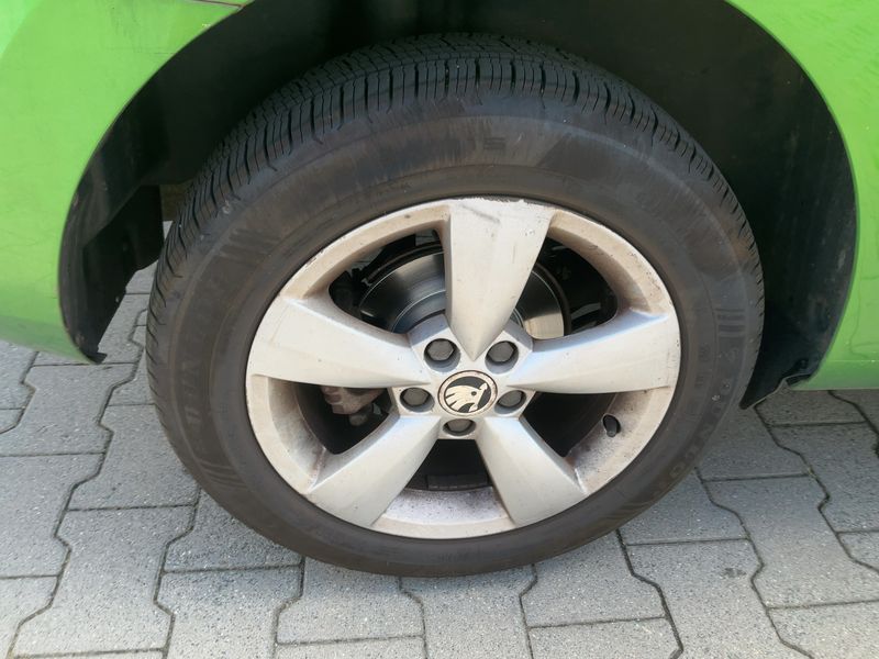Skoda Rapid Spaceback 1.6 TDI GreenLine 2014 – снимка 9