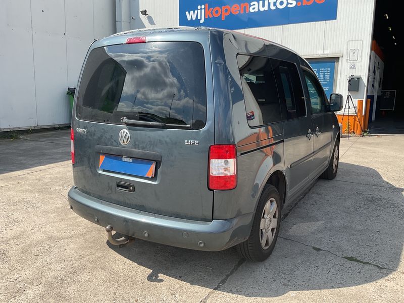 Volkswagen Caddy 1.9 TDI Life 2010 – снимка 2
