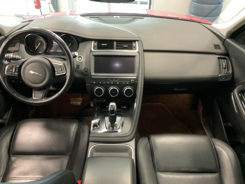 Jaguar E-Pace D180 S AWD 2019 – снимка 17
