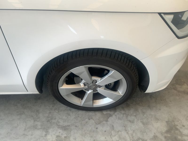 Audi A1 1.0 TFSI Sport 2015 – снимка 11