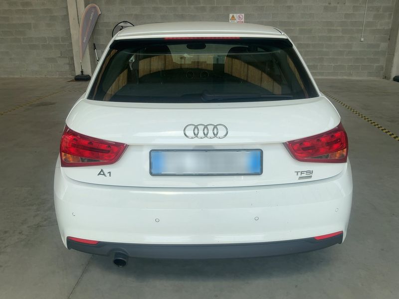 Audi A1 1.0 TFSI Sport 2015 – снимка 7