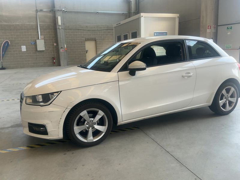 Audi A1 1.0 TFSI Sport 2015 – снимка 2