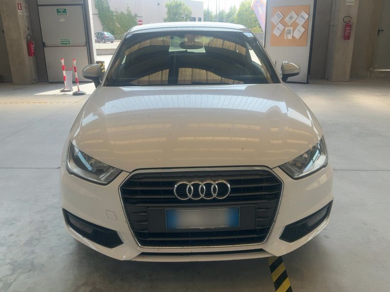 Audi A1 1.0 TFSI Sport 2015 – снимка 14