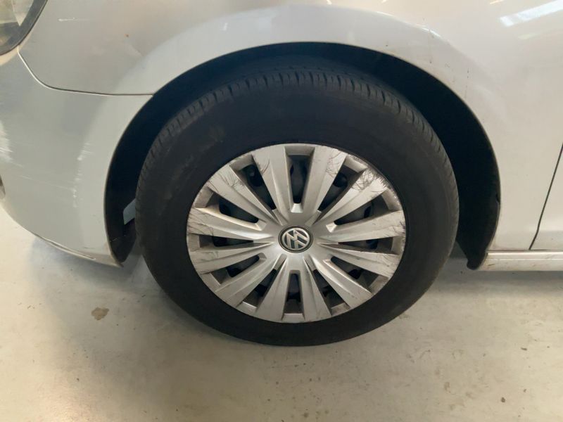 Volkswagen Golf VI 1.6 TDI Trendline 2012 – снимка 17