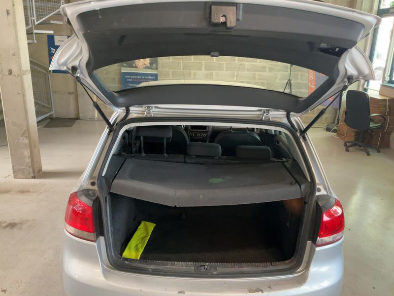 Volkswagen Golf VI 1.6 TDI Trendline 2012 – снимка 10