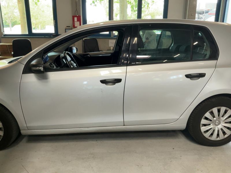Volkswagen Golf VI 1.6 TDI Trendline 2012 – снимка 4