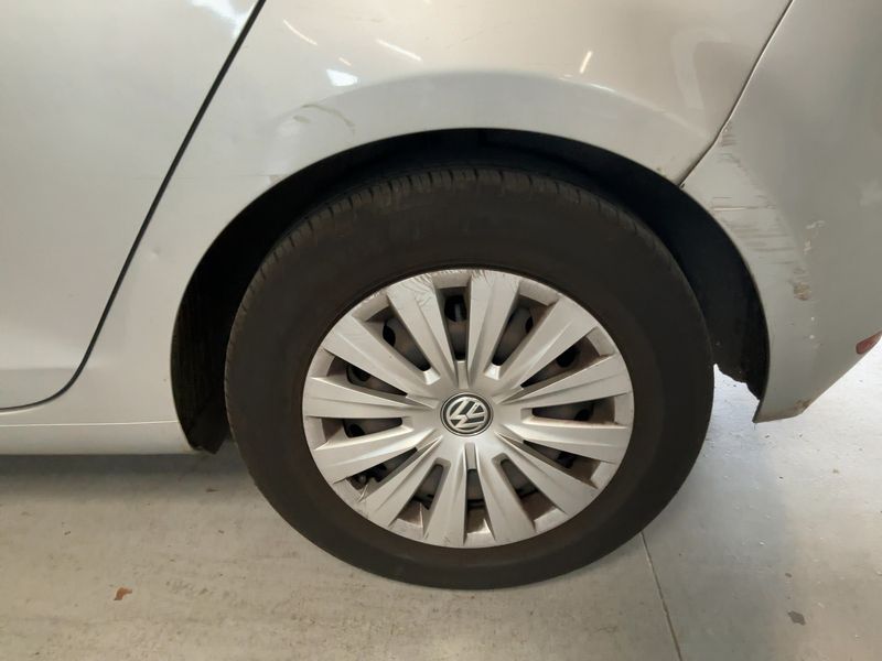 Volkswagen Golf VI 1.6 TDI Trendline 2012 – снимка 18