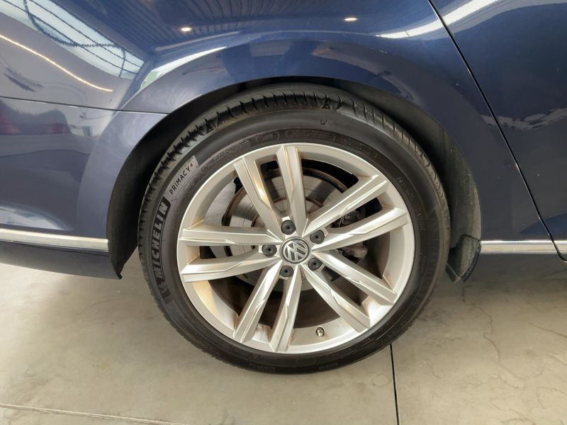 Volkswagen Passat 2.0 TDI Highline BlueMotion Tech 2016 – снимка 18