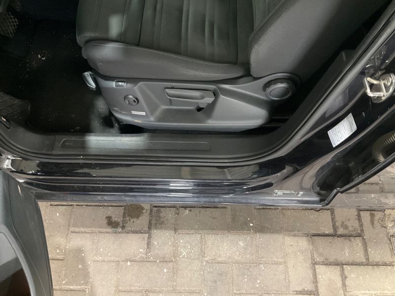 Volkswagen Touran 1.6 TDI Comfortline BlueMotion Tech 2016 – снимка 42