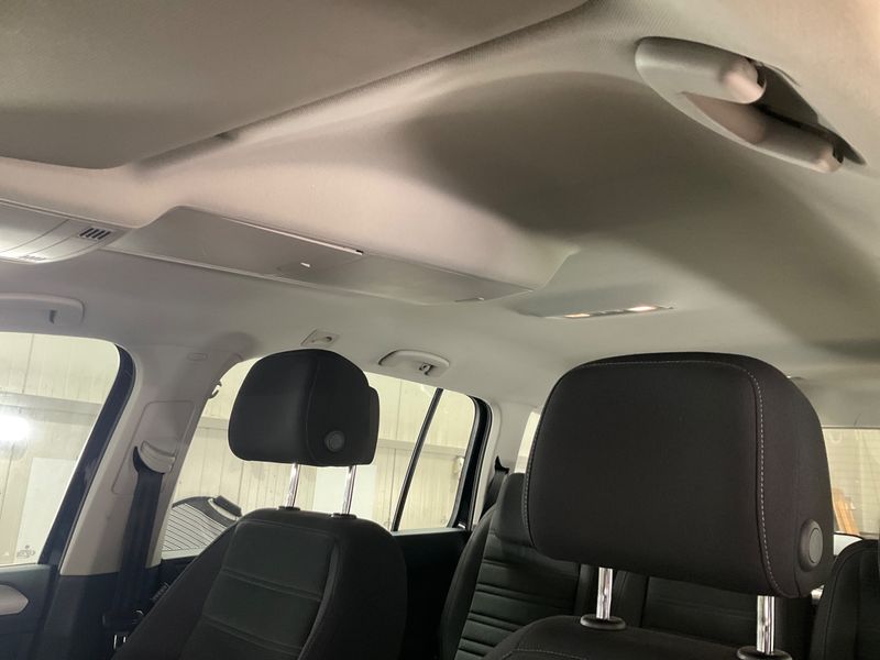 Volkswagen Touran 1.6 TDI Comfortline BlueMotion Tech 2016 – снимка 43