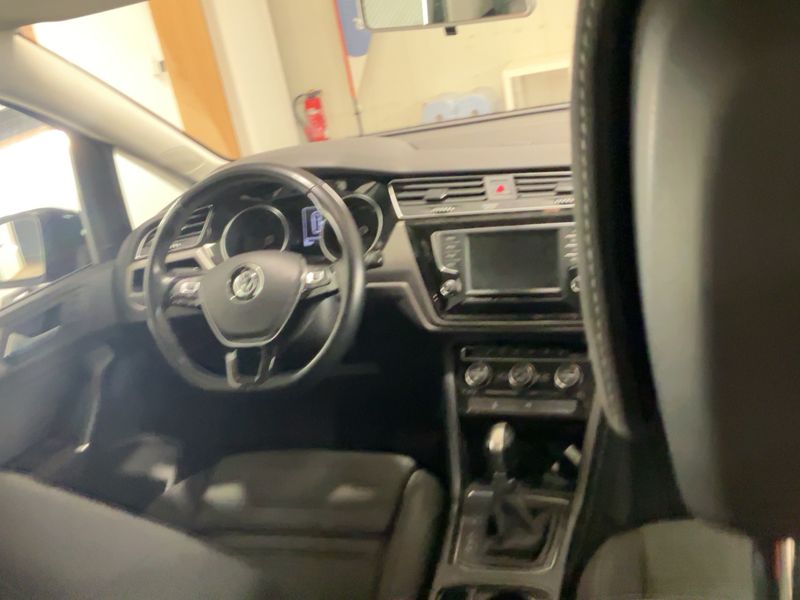 Volkswagen Touran 1.6 TDI Comfortline BlueMotion Tech 2016 – снимка 18