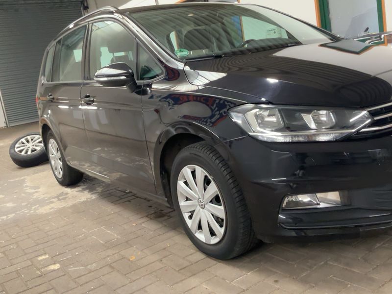 Volkswagen Touran 1.6 TDI Comfortline BlueMotion Tech 2016 – снимка 12