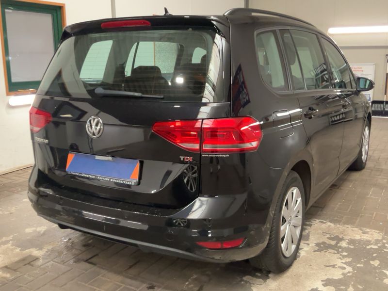 Volkswagen Touran 1.6 TDI Comfortline BlueMotion Tech 2016 – снимка 8