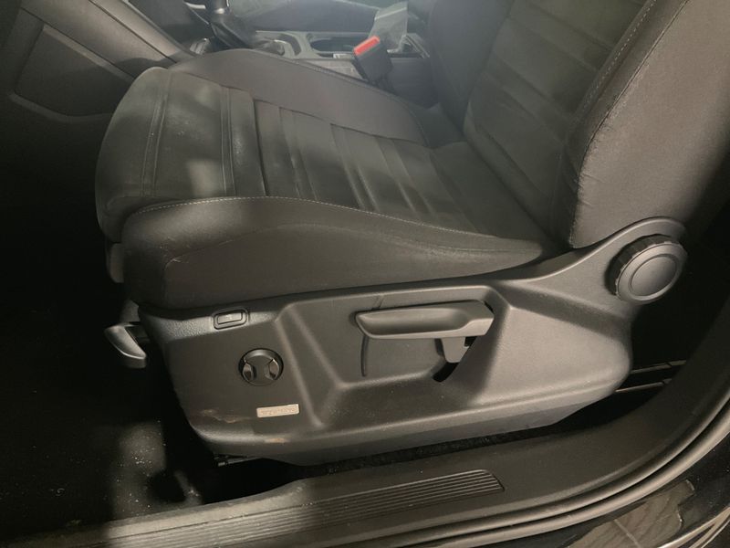 Volkswagen Touran 1.6 TDI Comfortline BlueMotion Tech 2016 – снимка 39