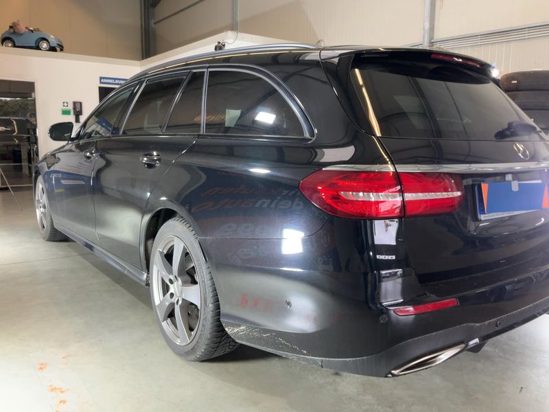 Mercedes-Benz E-Klasse E 200 Mild-Hybrid T 4Matic AMG Line 2019 – снимка 6