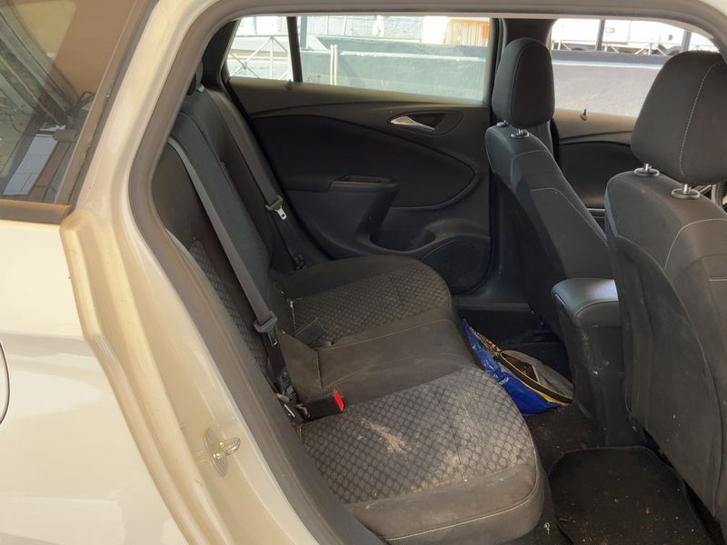 Opel Astra 1.6 CDTI Selective Pro Start/Stop 2019 – снимка 14