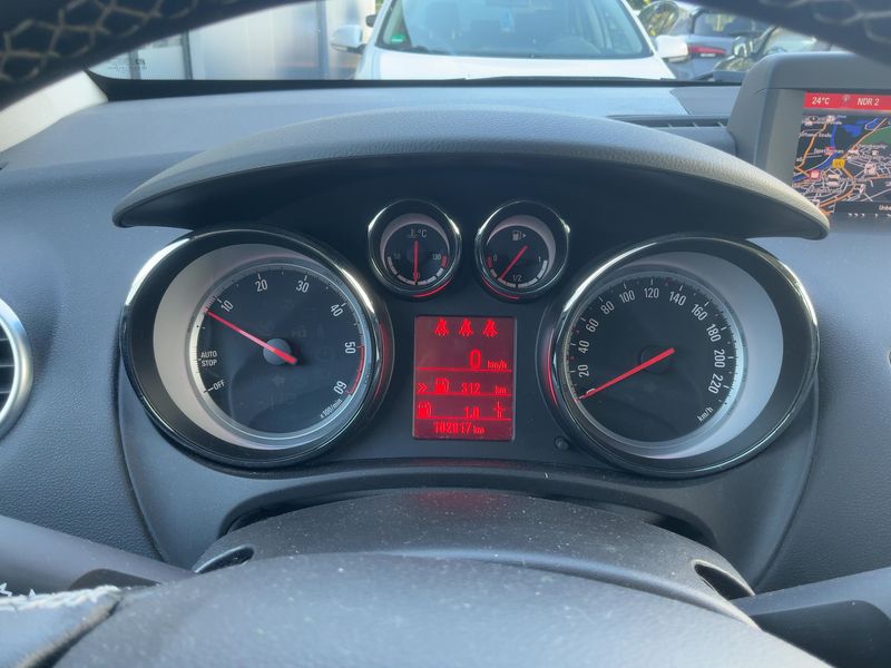 Opel Meriva 1.6 CDTI DPF Innovation 2015 – снимка 18