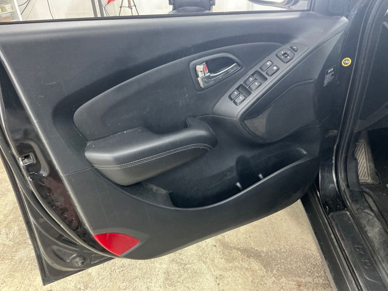 Hyundai ix35 2.0 CRDi Style AWD 2010 – снимка 32